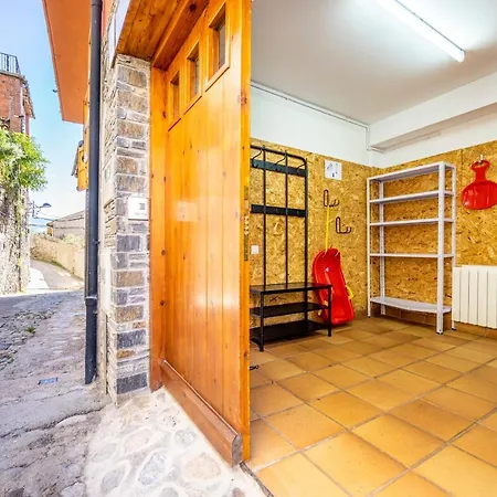 Holiday home Cal Muntanya